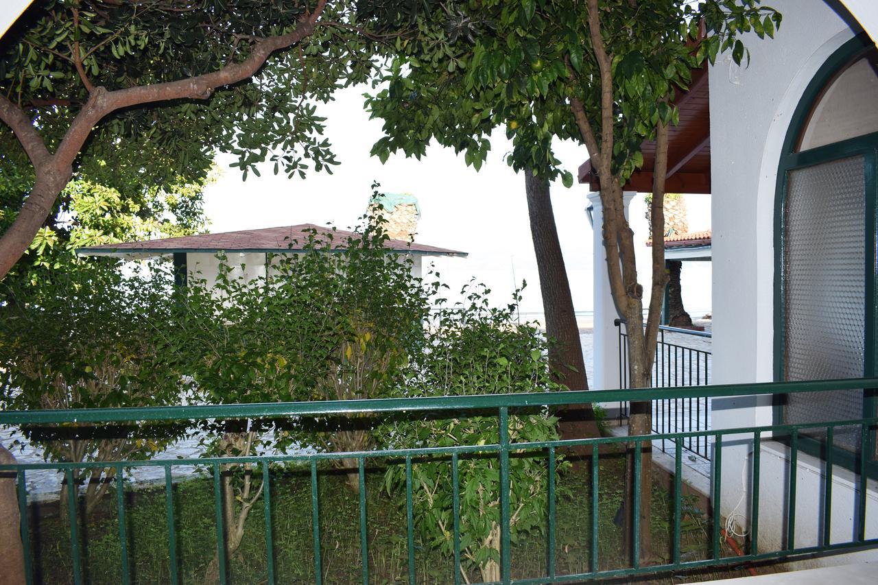 Akti Panela Beach Hotel Kavos Exterior photo